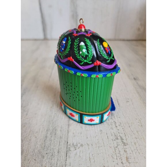 Carlton Cards Land sweets Nutcracker Suite ornament Xmas - Picture 4 of 8